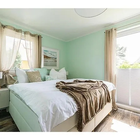 Cellina Modern Retreat